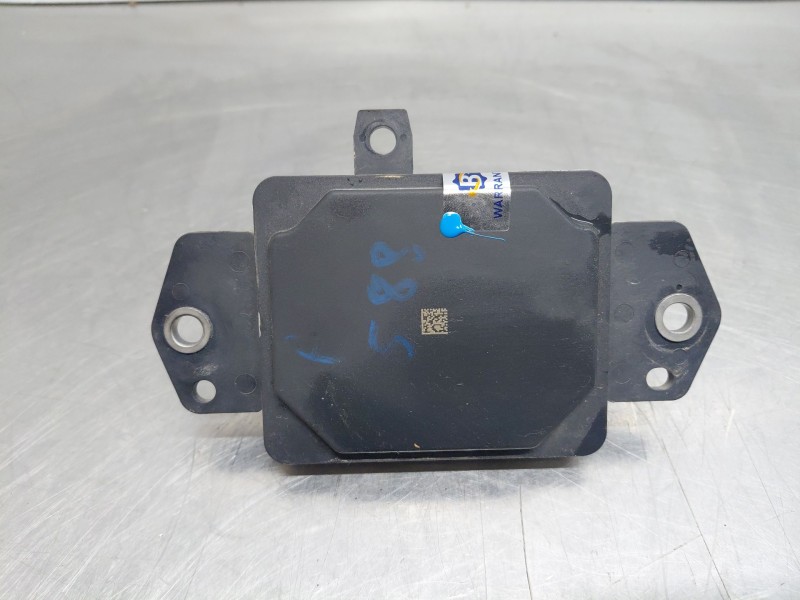 Recambio de modulo electronico para toyota c-hr hybrid referencia OEM IAM 88210-F4070  