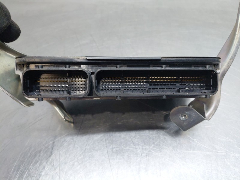 Recambio de centralita motor uce para toyota c-hr hybrid referencia OEM IAM 89661F4550  