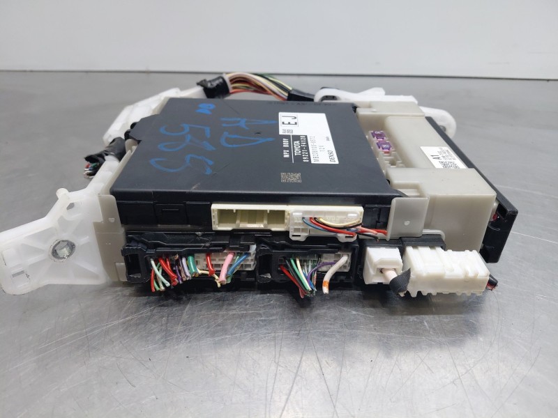 Recambio de modulo electronico para toyota c-hr hybrid referencia OEM IAM 89221-F4120  