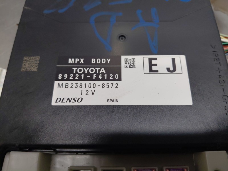 Recambio de modulo electronico para toyota c-hr hybrid referencia OEM IAM 89221-F4120  