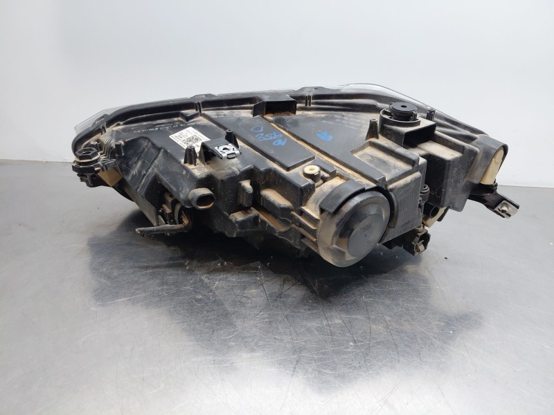 Recambio de faro derecho para volkswagen polo life referencia OEM IAM   
