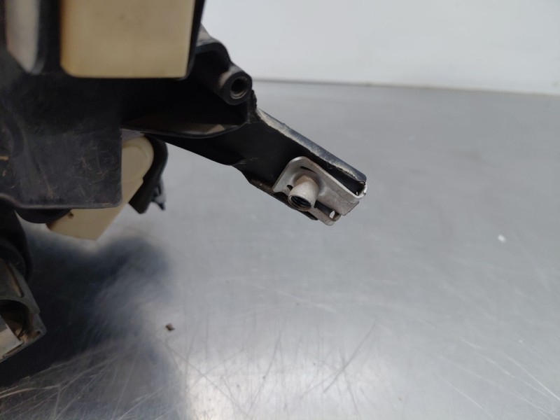 Recambio de faro derecho para volkswagen polo life referencia OEM IAM   