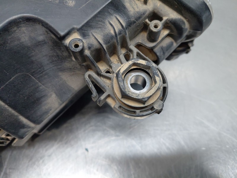 Recambio de faro izquierdo para volkswagen polo life referencia OEM IAM   