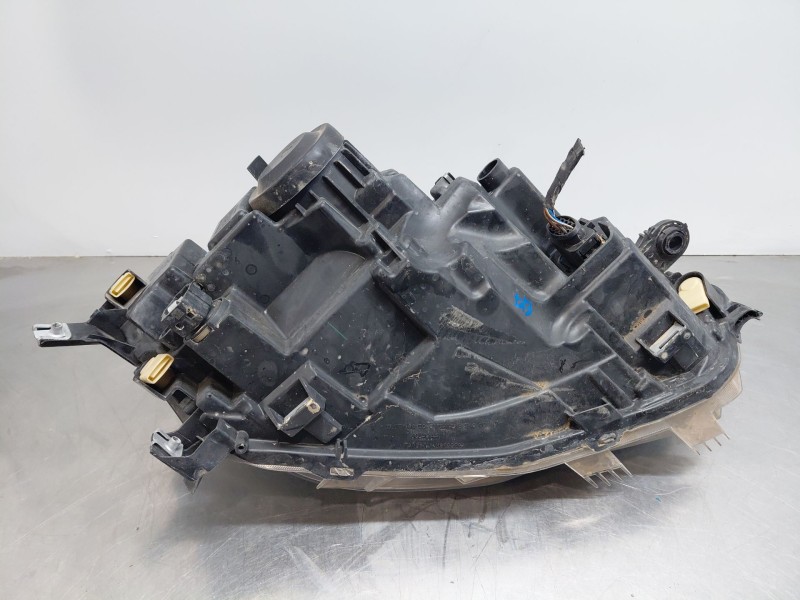 Recambio de faro izquierdo para volkswagen polo life referencia OEM IAM   