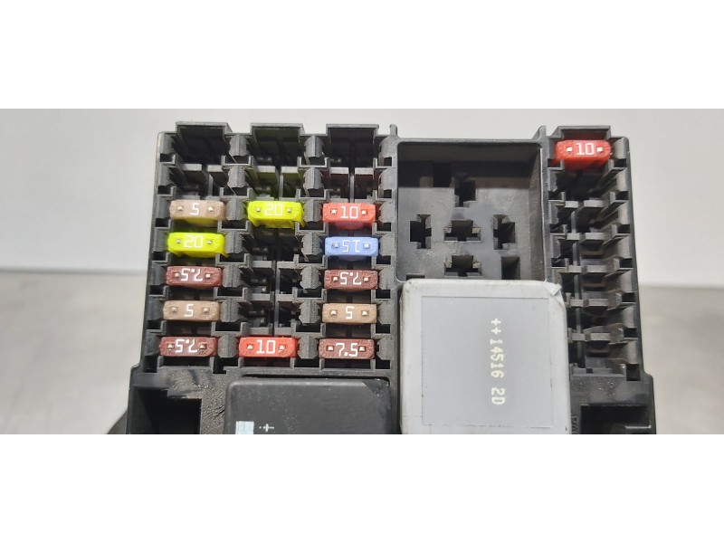 Recambio de caja reles / fusibles para ford transit custom kasten 330 l1 referencia OEM IAM BK2T14401CL BK2T14A175CA 