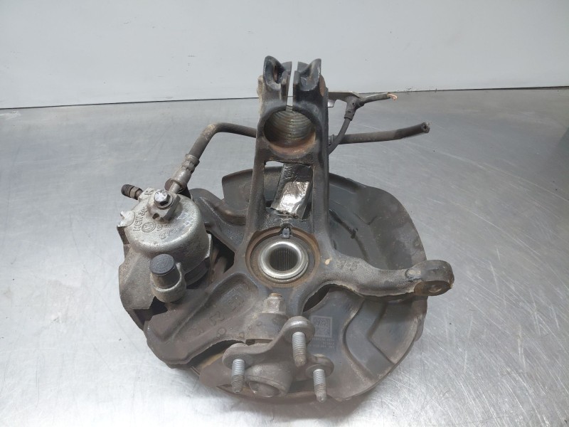 Recambio de mangueta delantera derecha para volkswagen polo life referencia OEM IAM   