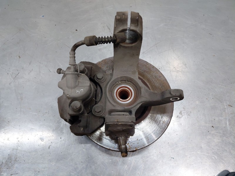 Recambio de mangueta delantera derecha para ford tourneo connect (tc7) kombi referencia OEM IAM   