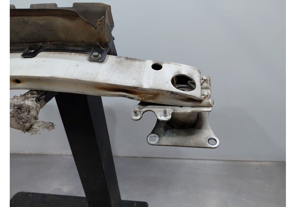 Recambio de refuerzo paragolpes delantero para peugeot 508 sw i (8e_) 2.0 bluehdi 150 referencia OEM IAM   