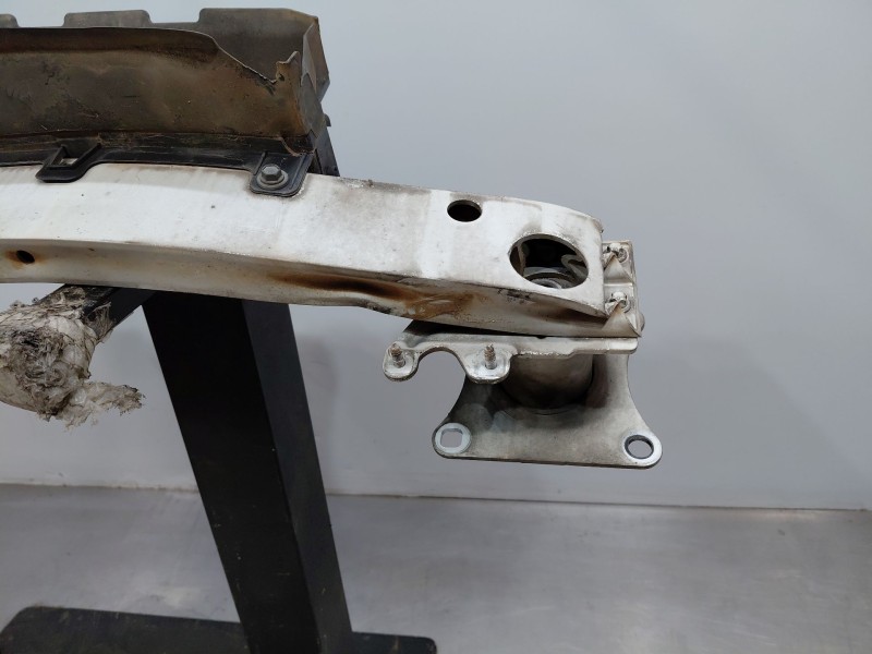 Recambio de refuerzo paragolpes delantero para peugeot 508 sw i (8e_) 2.0 bluehdi 150 referencia OEM IAM   