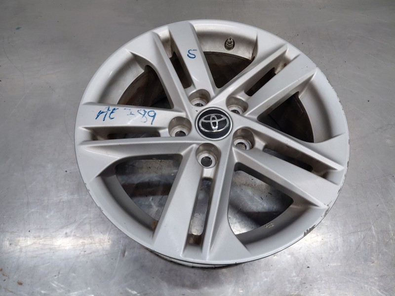 Recambio de llanta para toyota corolla (e21) hybrid referencia OEM IAM   