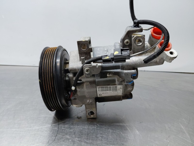 Recambio de compresor aire acondicionado para dacia dokker acces referencia OEM IAM 926009154R  