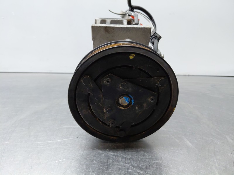 Recambio de compresor aire acondicionado para dacia dokker acces referencia OEM IAM 926009154R  