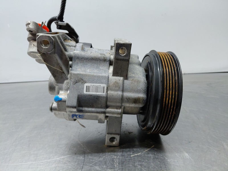 Recambio de compresor aire acondicionado para dacia dokker acces referencia OEM IAM 926009154R  