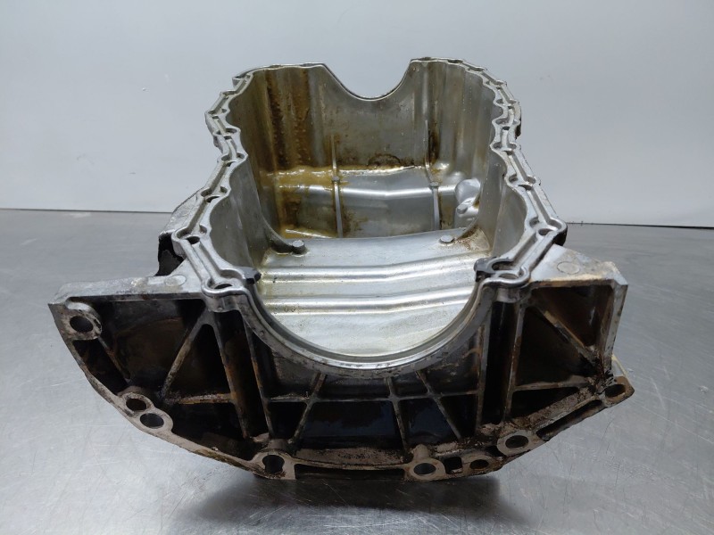 Recambio de carter para dacia dokker acces referencia OEM IAM 111105968R  