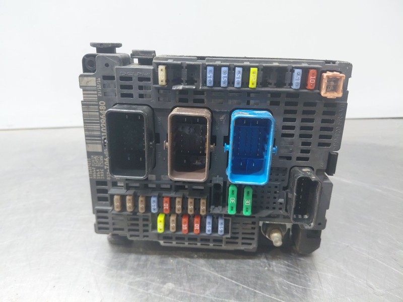 Recambio de caja reles / fusibles para peugeot 508 sw gt line referencia OEM IAM   