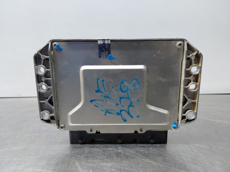 Recambio de centralita motor uce para dacia dokker acces referencia OEM IAM 237106724R  