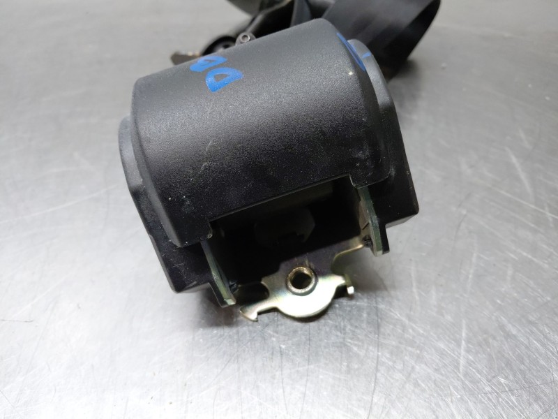 Recambio de cinturon seguridad trasero derecho para dacia dokker acces referencia OEM IAM 888404297R  