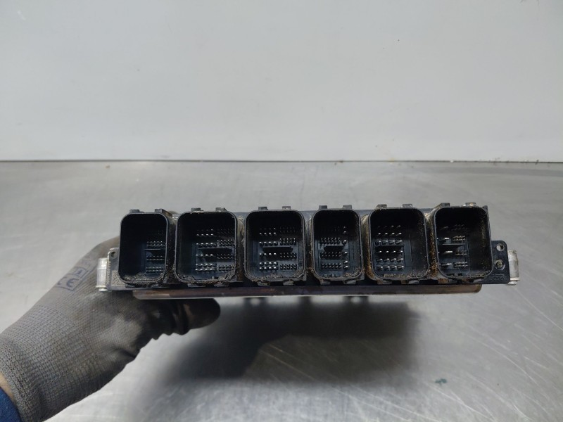 Recambio de centralita motor uce para mercedes-benz sprinter iii furgón fwd kl3a4 referencia OEM IAM   