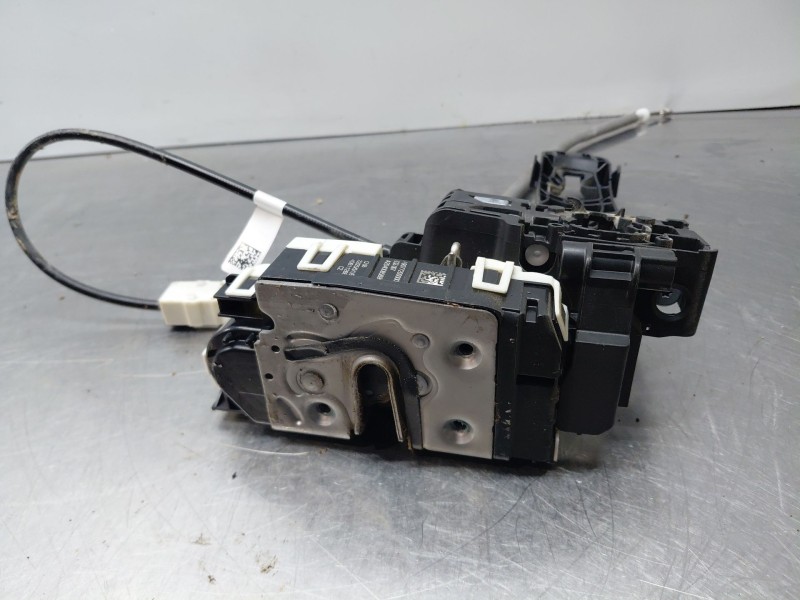 Recambio de cerradura puerta delantera izquierda para mercedes-benz sprinter iii furgón fwd kl3a4 referencia OEM IAM   