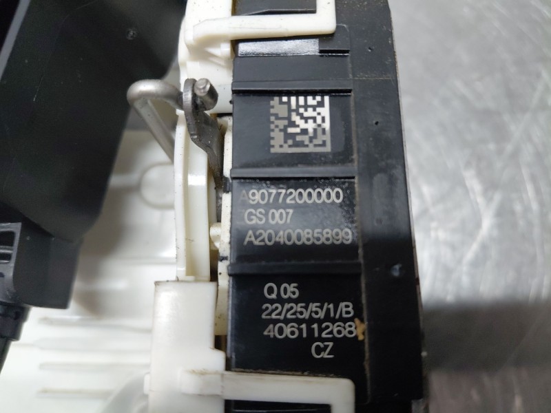 Recambio de cerradura puerta delantera izquierda para mercedes-benz sprinter iii furgón fwd kl3a4 referencia OEM IAM   