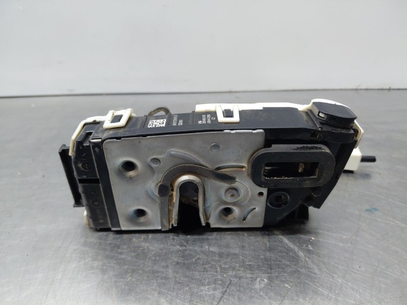 Recambio de cerradura puerta lateral derecha para mercedes-benz sprinter iii furgón fwd kl3a4 referencia OEM IAM   