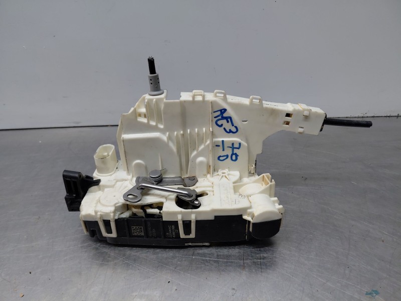 Recambio de cerradura puerta trasera derecha para mercedes-benz sprinter iii furgón fwd kl3a4 referencia OEM IAM   