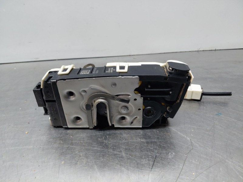 Recambio de cerradura puerta trasera derecha para mercedes-benz sprinter iii furgón fwd kl3a4 referencia OEM IAM   