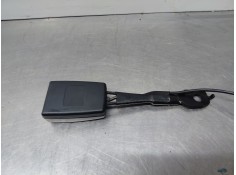 Recambio de enganche del cinturon delantero izq para mercedes-benz sprinter iii furgón fwd kl3a4 referencia OEM IAM   
