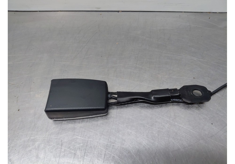 Recambio de enganche del cinturon delantero izq para mercedes-benz sprinter iii furgón fwd kl3a4 referencia OEM IAM   