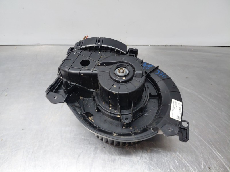 Recambio de motor calefaccion para mercedes-benz sprinter iii furgón fwd kl3a4 referencia OEM IAM   