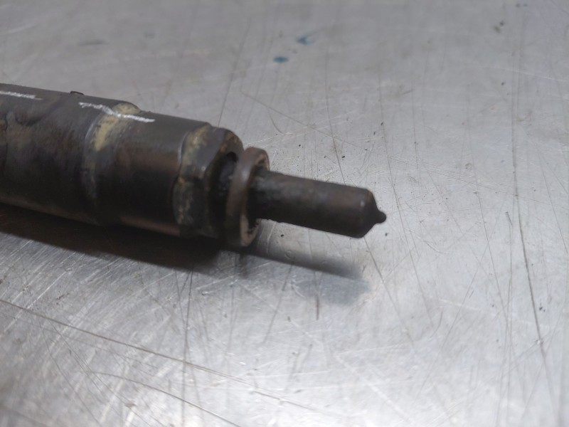 Recambio de inyector para ford kuga i 2.0 tdci referencia OEM IAM   