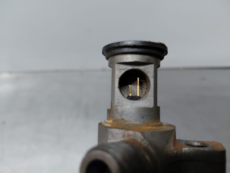 Recambio de inyector para peugeot 508 sw gt line referencia OEM IAM   