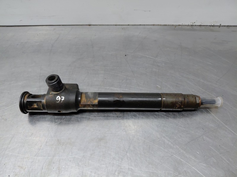 Recambio de inyector para peugeot 508 sw gt line referencia OEM IAM   