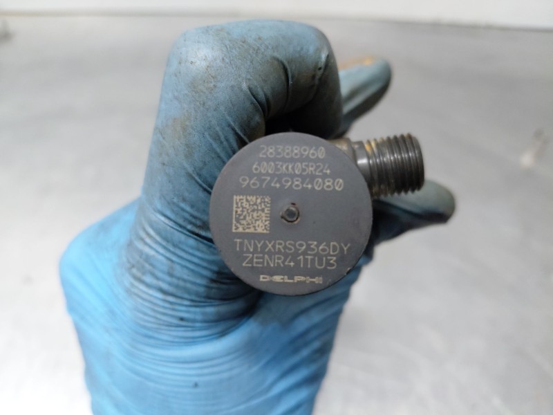 Recambio de inyector para peugeot 508 sw gt line referencia OEM IAM   