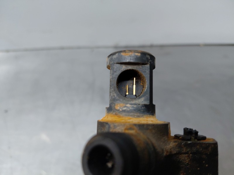 Recambio de inyector para peugeot 508 sw gt line referencia OEM IAM   