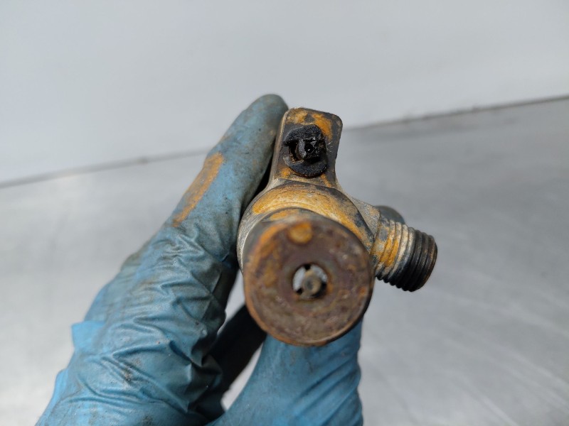 Recambio de inyector para peugeot 508 sw gt line referencia OEM IAM   