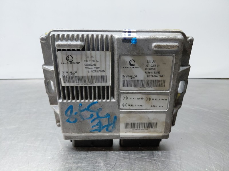 Recambio de centralita motor uce para dacia dokker acces referencia OEM IAM RE352170G54 616000281 