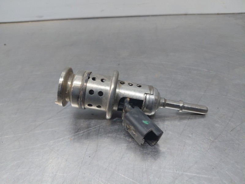 Recambio de inyector para peugeot 508 sw gt line referencia OEM IAM   