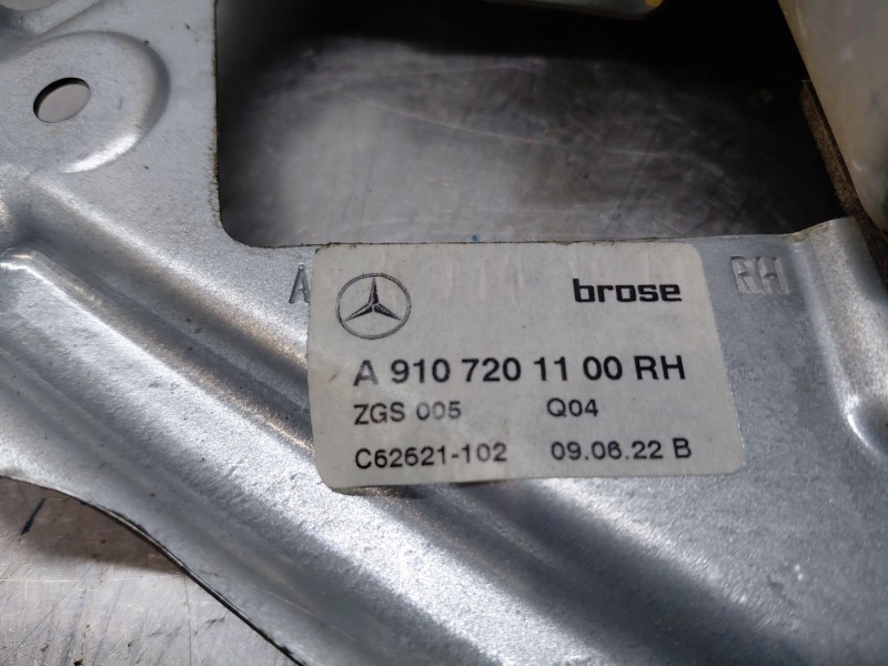 Recambio de elevalunas delantero derecho para mercedes-benz sprinter iii furgón fwd kl3a4 referencia OEM IAM   