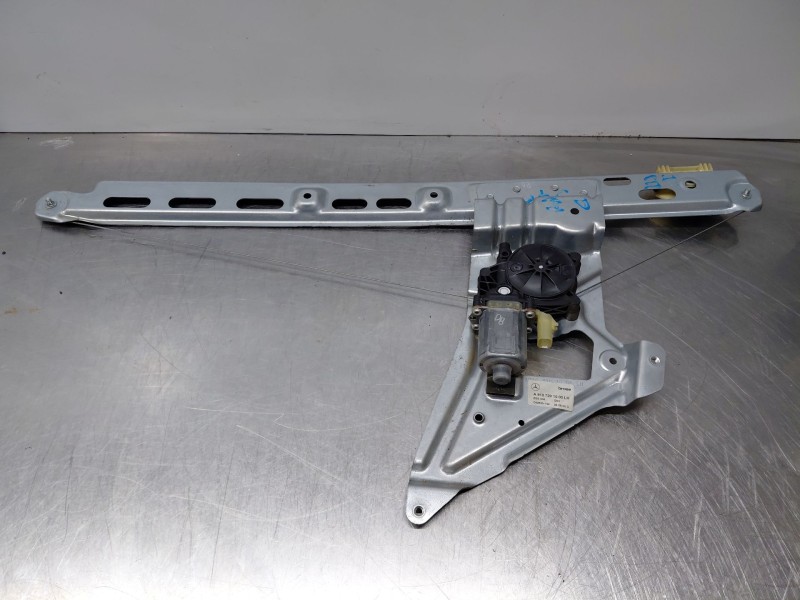 Recambio de elevalunas delantero izquierdo para mercedes-benz sprinter iii furgón fwd kl3a4 referencia OEM IAM   