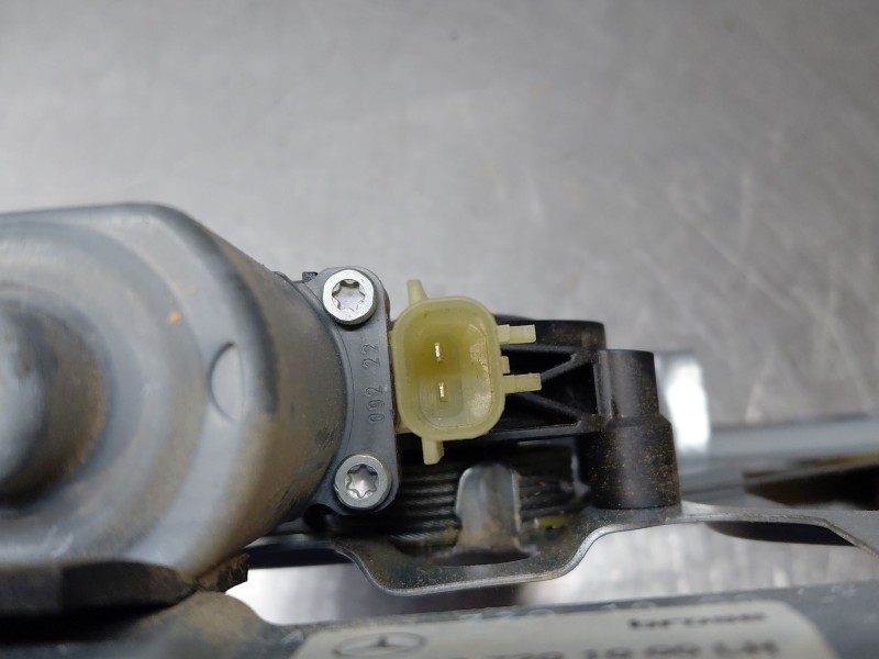 Recambio de elevalunas delantero izquierdo para mercedes-benz sprinter iii furgón fwd kl3a4 referencia OEM IAM   