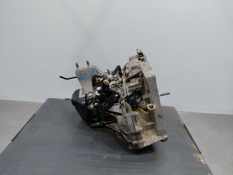 Recambio de caja cambios para dacia dokker acces referencia OEM IAM JR5  