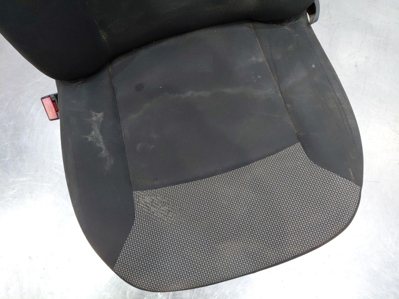 Recambio de asiento delantero izquierdo para dacia dokker acces referencia OEM IAM   