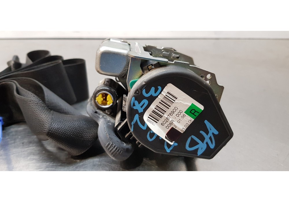 Recambio de cinturon seguridad delantero derecho para mercedes clase a (w169) a 170 (169.032) referencia OEM IAM 602876900  