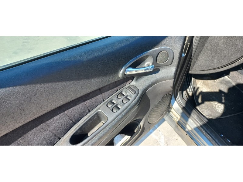 alfa romeo 156 del año 2005