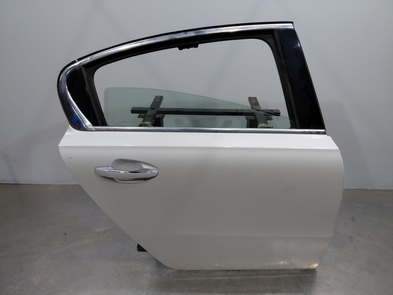 Recambio de puerta trasera derecha para peugeot 508 active referencia OEM IAM   