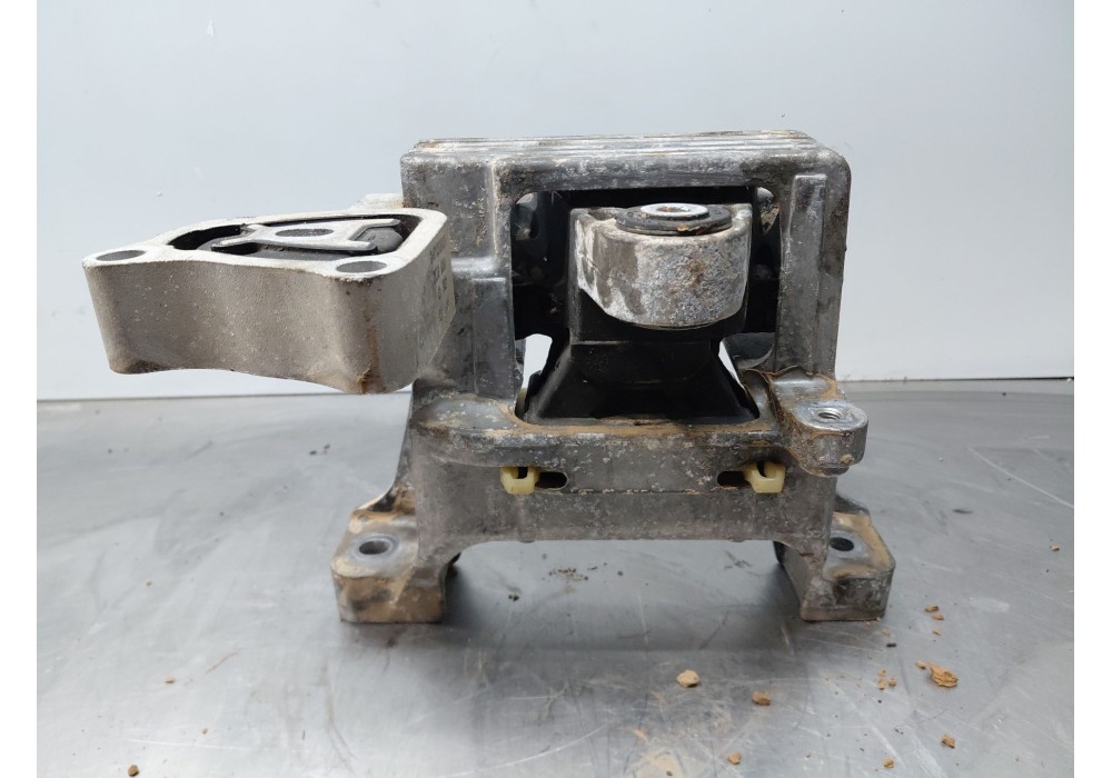 Recambio de soporte motor derecho para mercedes-benz sprinter iii furgón fwd kl3a4 referencia OEM IAM   