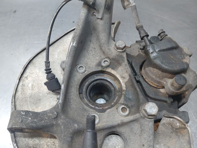 Recambio de mangueta delantera derecha para audi a5 sportback (8ta) 2.0 tdi referencia OEM IAM   