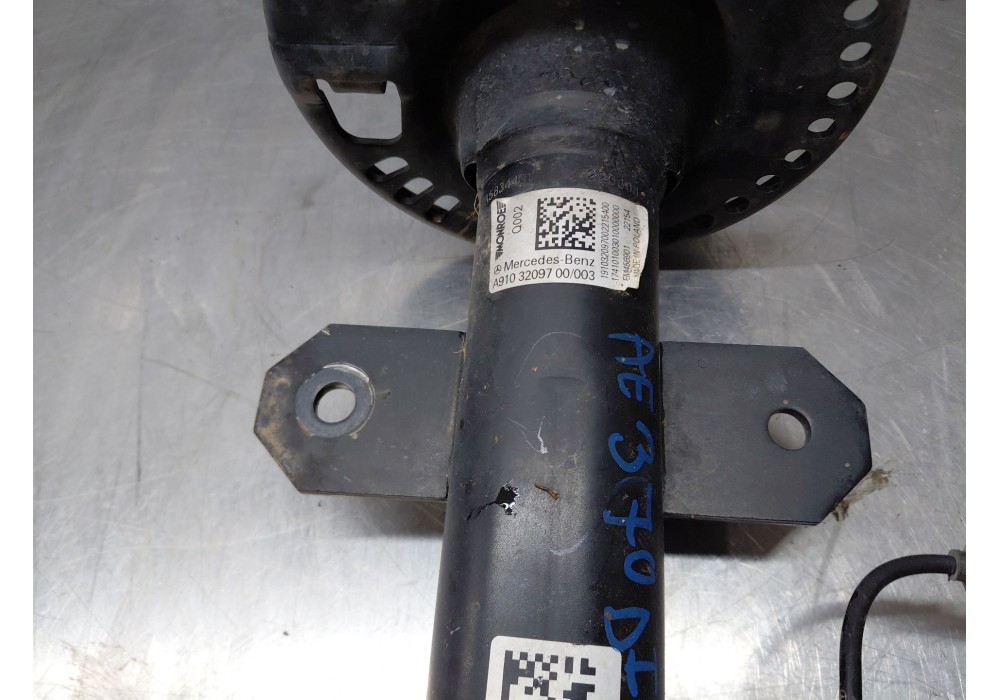 Recambio de amortiguador delantero izquierdo para mercedes-benz sprinter iii furgón fwd kl3a4 referencia OEM IAM   