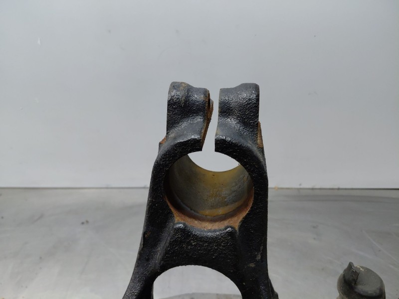 Recambio de mangueta delantera izquierda para mercedes-benz sprinter iii furgón fwd kl3a4 referencia OEM IAM   